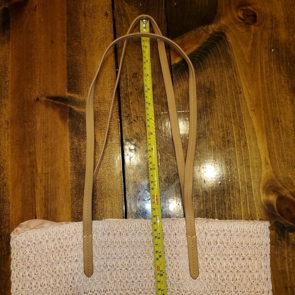Pink Woven Tote Bag Purse with Pink Lining - NEW - Picture 3 of 12
